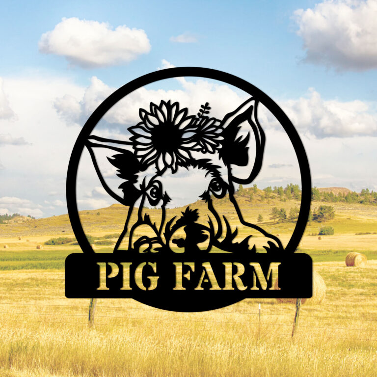 Metal Pig Sign Pig Farm Sign Personalized Pig Metal Wall Art Pig Metal Sign Family Name Sign Farmhouse Decor Farmer Gift, Pig Lover Gift