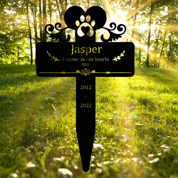 Custom Dog Name Sign Metal Grave Stake, Personalized Dogs Headstone Cross Sign, Customized Remembrance Gift for Pet Owner Dog Lovers, Garden Lawn Pet Sympathy Gifts, Indoor Outdoor Memorial Plaque